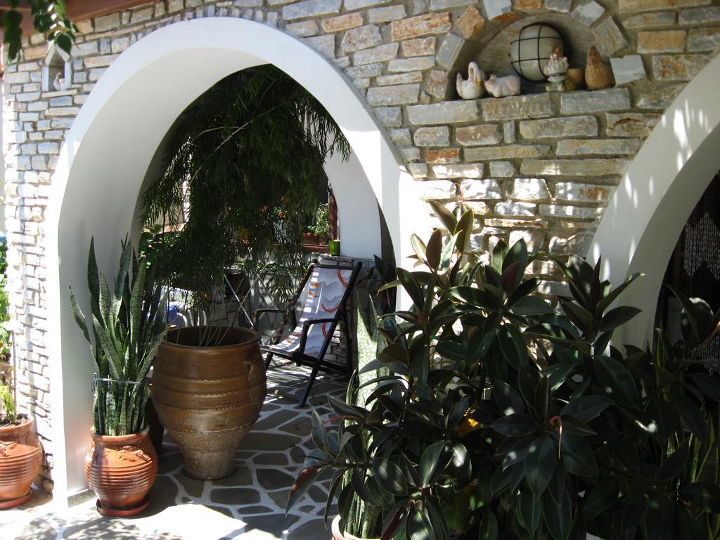 Pension Irini-Vicky Chora  Exterior photo