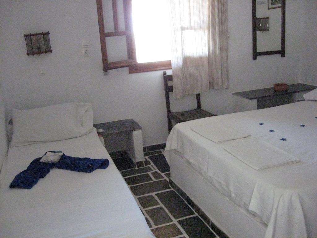 Pension Irini-Vicky Chora  Exterior photo
